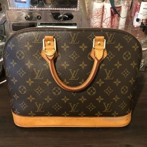 Louis Vuitton Alma PM